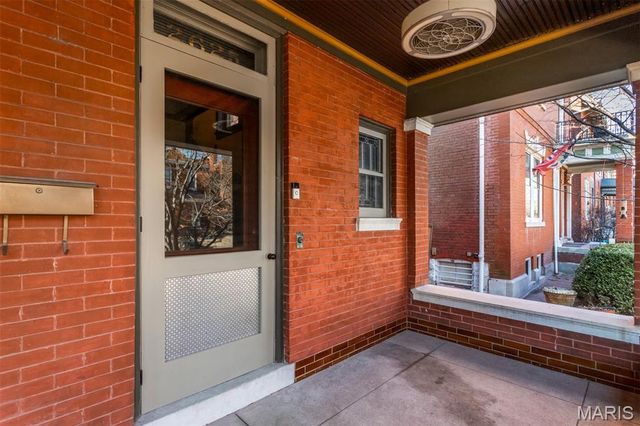 2625 Arkansas Avenue, St Louis, MO 63118