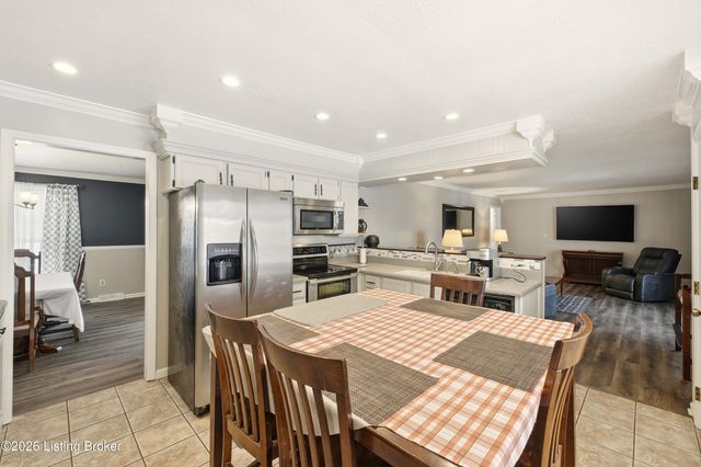 2524 Zoneton Rd, Shepherdsville, KY 40165