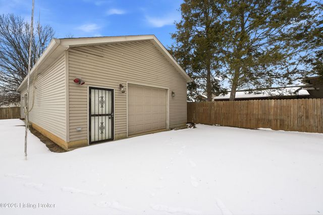 2524 Zoneton Rd, Shepherdsville, KY 40165