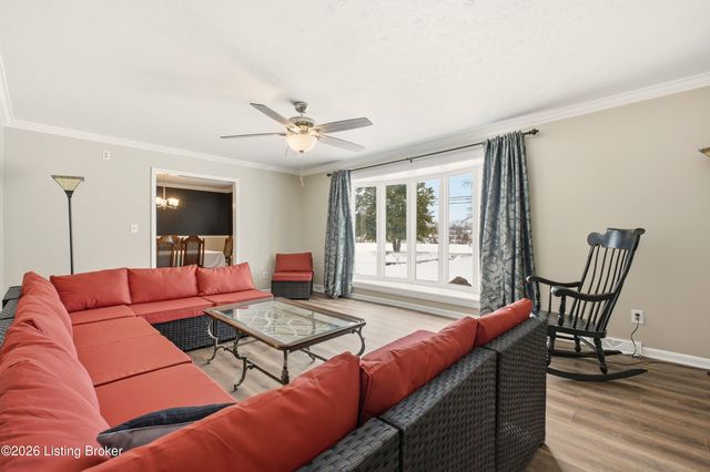 2524 Zoneton Rd, Shepherdsville, KY 40165