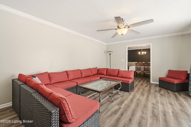 2524 Zoneton Rd, Shepherdsville, KY 40165