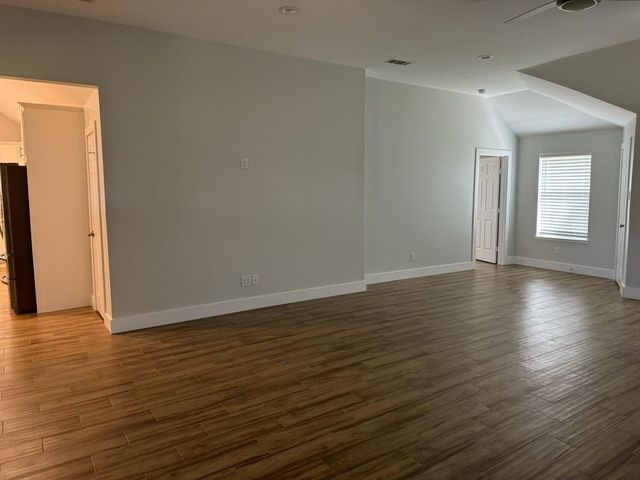 563 Lakeside Drive, Rockwall, TX 75032