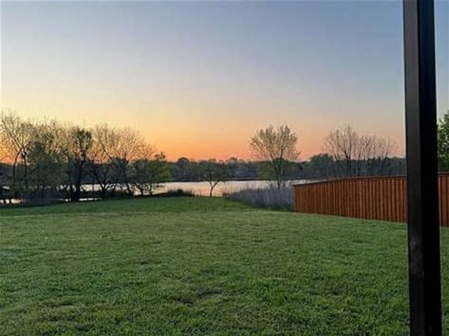 563 Lakeside Drive, Rockwall, TX 75032