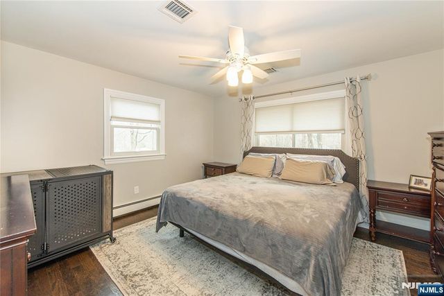 28 Riverview Road, West Milford, NJ 07438