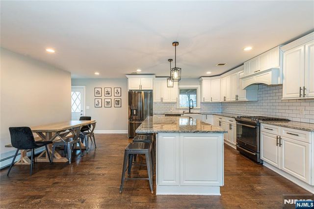 28 Riverview Road, West Milford, NJ 07438