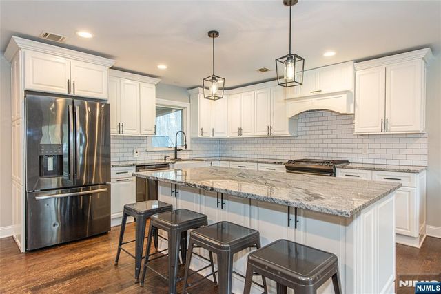 28 Riverview Road, West Milford, NJ 07438