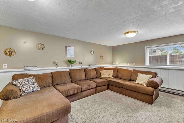 5983 Rosebelle Avenue, North Ridgeville, OH 44039