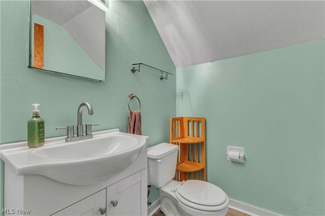 5983 Rosebelle Avenue, North Ridgeville, OH 44039