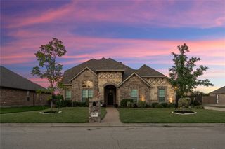 1074 Waverly Drive, Hewitt, TX 76643