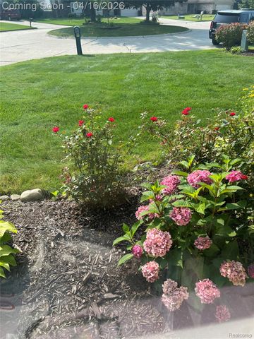 30461 Scotshire Court, Farmington Hills, MI 48331