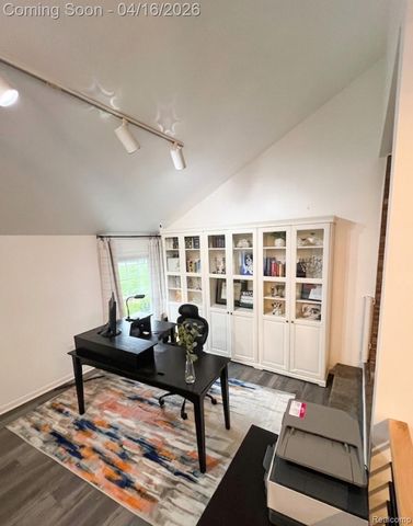 30461 Scotshire Court, Farmington Hills, MI 48331