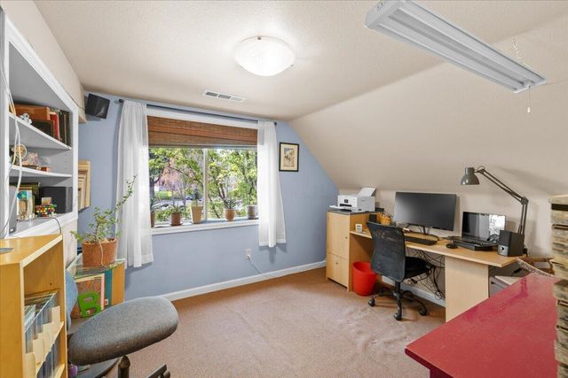 440 Bush Street, Central Point, OR 97502