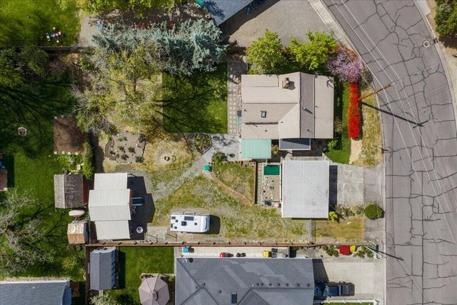 440 Bush Street, Central Point, OR 97502