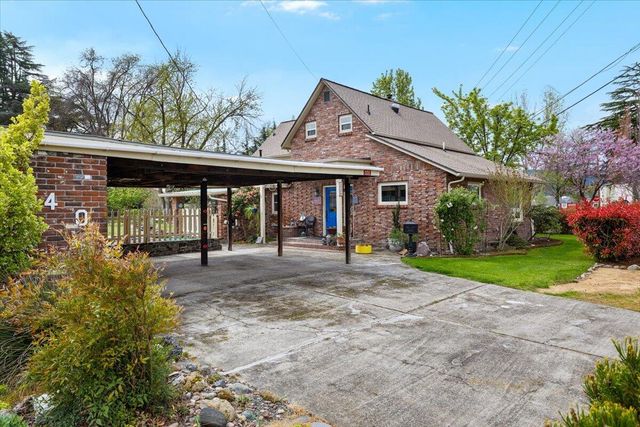 440 Bush Street, Central Point, OR 97502