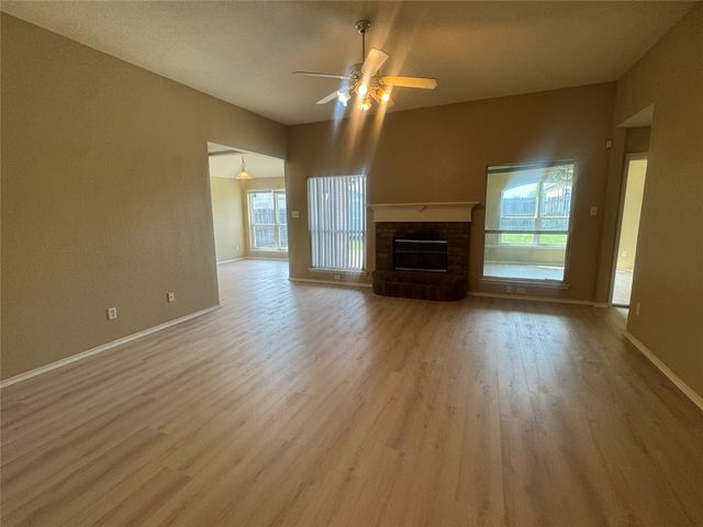 908 Cedar Ridge Lane, Burleson, TX 76028