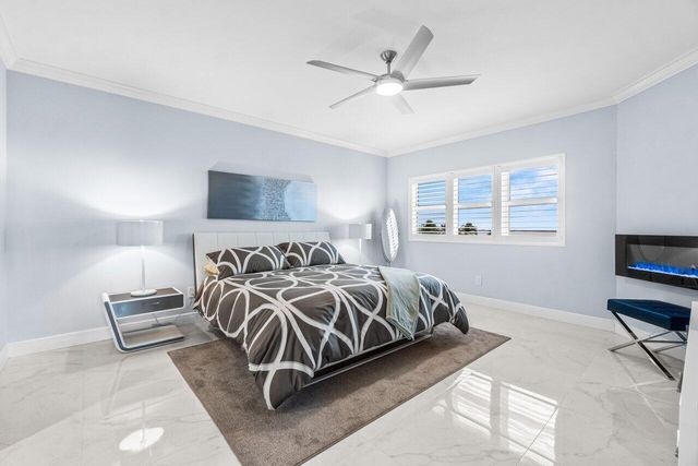 2650 Lake Shore Drive 406, Riviera Beach, FL 33404