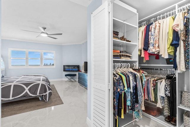 2650 Lake Shore Drive 406, Riviera Beach, FL 33404