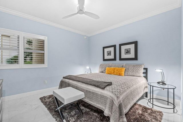 2650 Lake Shore Drive 406, Riviera Beach, FL 33404