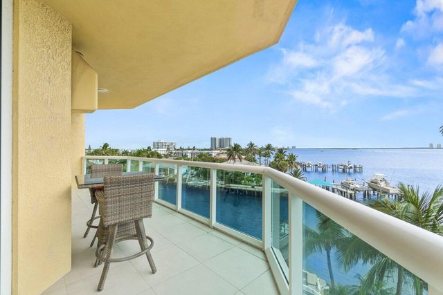 2650 Lake Shore Drive 406, Riviera Beach, FL 33404