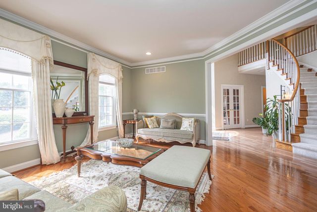 1901 PARK DR, Newtown, PA 18940