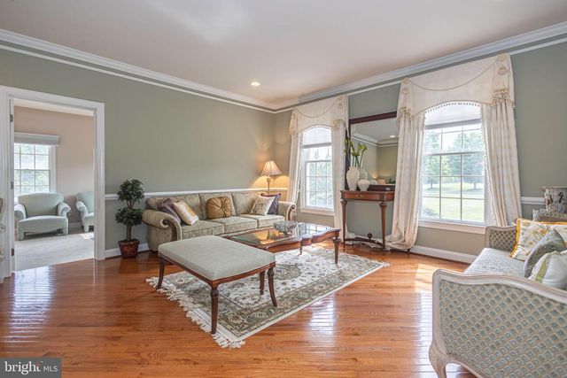 1901 PARK DR, Newtown, PA 18940