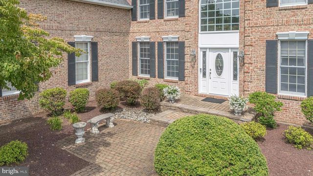 1901 PARK DR, Newtown, PA 18940