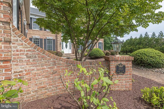 1901 PARK DR, Newtown, PA 18940