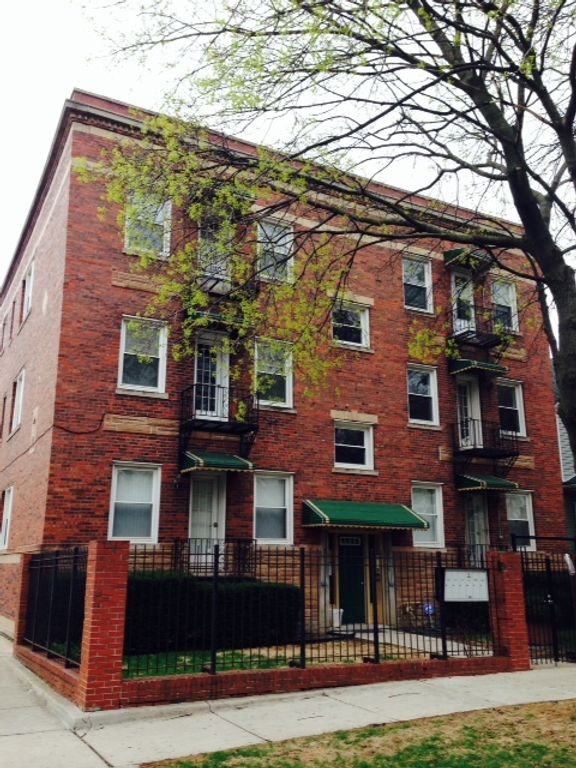 2155 N Kenneth Avenue 2, Chicago, IL 60639