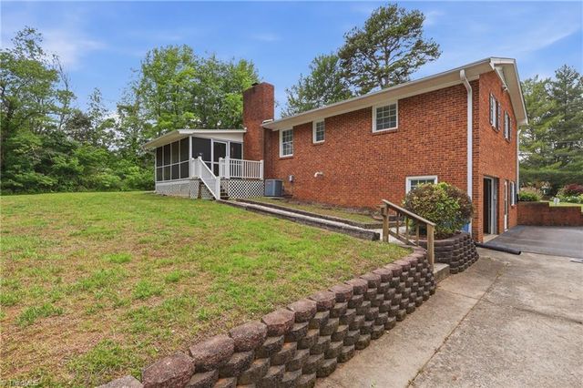 3415 Longview Drive, Archdale, NC 27263