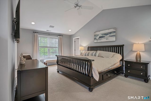 7 Harvest Glen, East Lyme, CT 06333