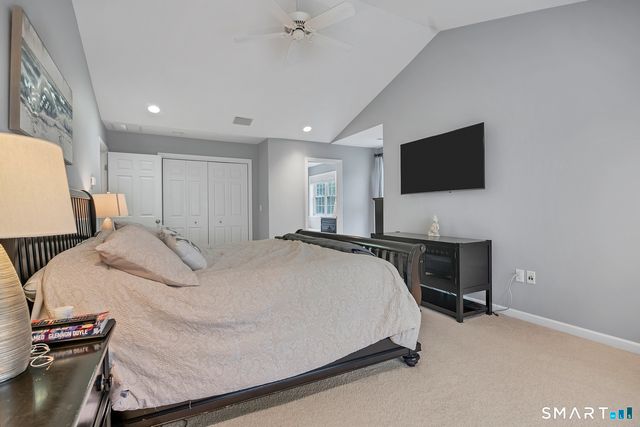 7 Harvest Glen, East Lyme, CT 06333