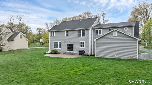 7 Harvest Glen, East Lyme, CT 06333