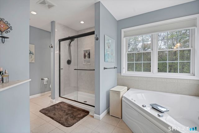 7 Harvest Glen, East Lyme, CT 06333