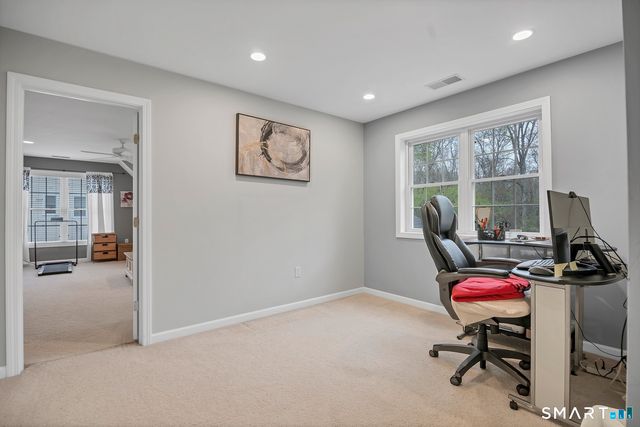 7 Harvest Glen, East Lyme, CT 06333