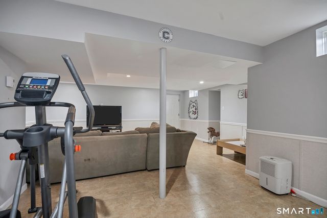 7 Harvest Glen, East Lyme, CT 06333