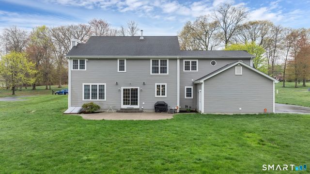 7 Harvest Glen, East Lyme, CT 06333