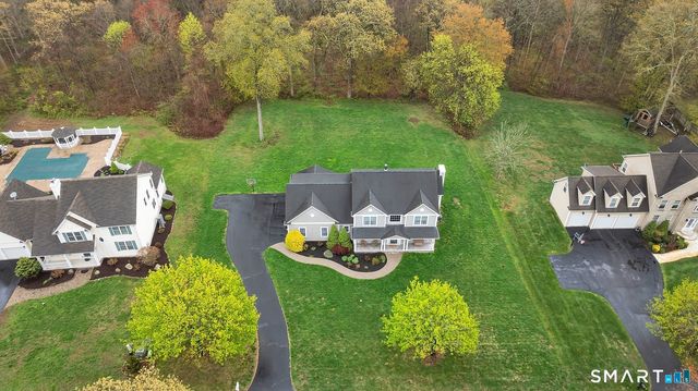 7 Harvest Glen, East Lyme, CT 06333