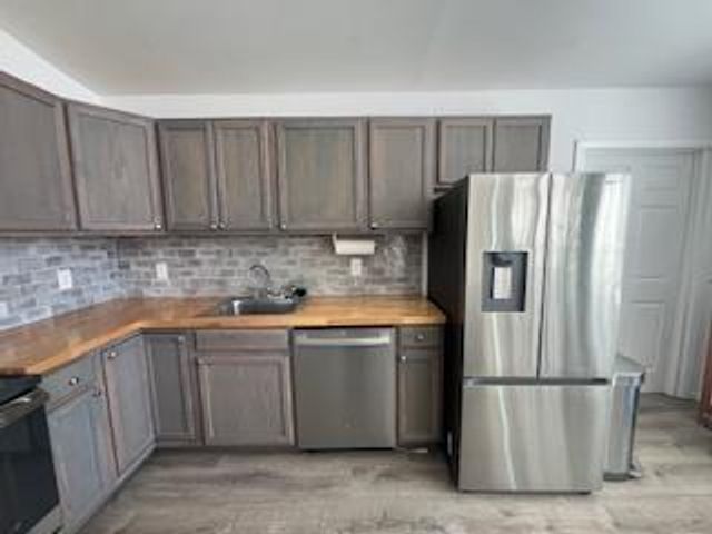 27 Crescent Circle, Rock Hill, NY 12775