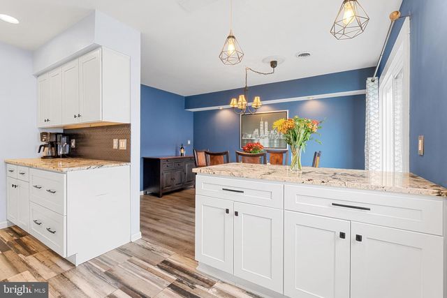 92 LAUREL CT, Quakertown, PA 18951