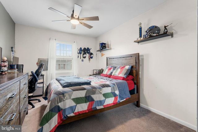 92 LAUREL CT, Quakertown, PA 18951