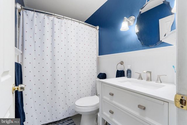 92 LAUREL CT, Quakertown, PA 18951