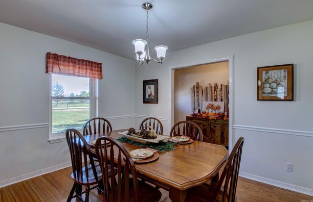 817 N Walkers Corner Road, Scott, AR 72142