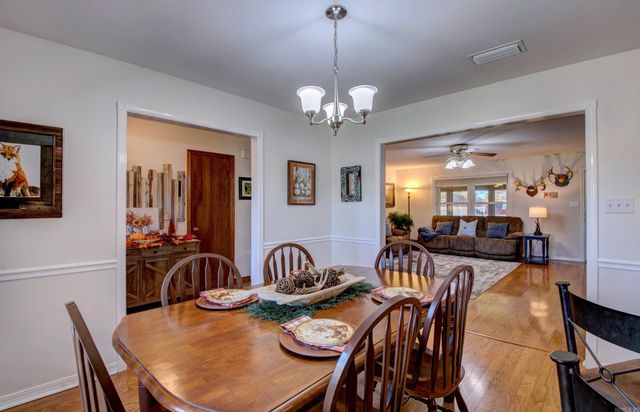 817 N Walkers Corner Road, Scott, AR 72142