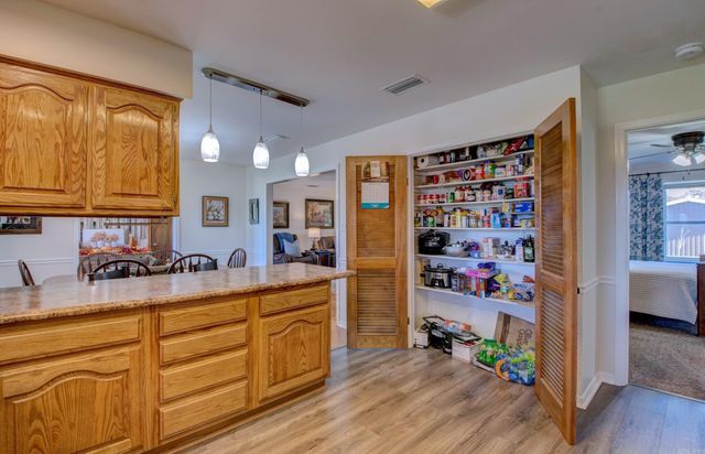 817 N Walkers Corner Road, Scott, AR 72142