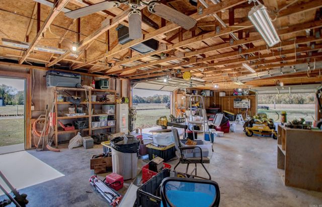 817 N Walkers Corner Road, Scott, AR 72142