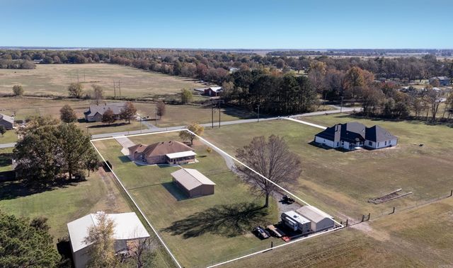 817 N Walkers Corner Road, Scott, AR 72142