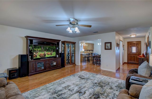 817 N Walkers Corner Road, Scott, AR 72142