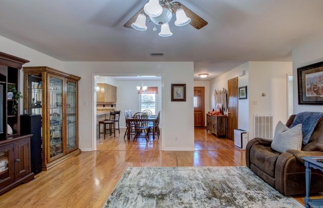 817 N Walkers Corner Road, Scott, AR 72142