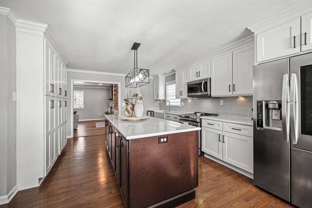 427 Springhill Drive, Lexington, KY 40503