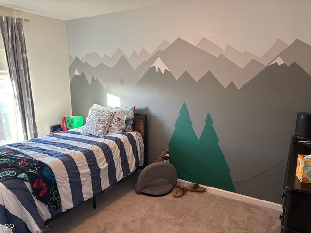 4652 Willowbrook Drive, Columbus, IN 47203